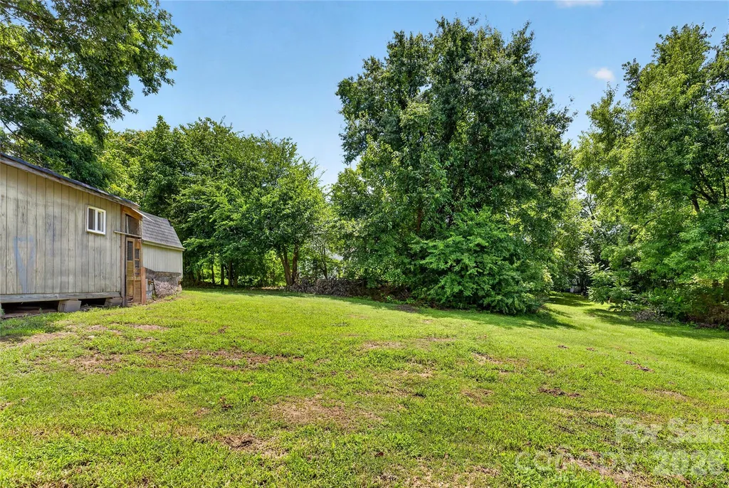 384 Grace Avenue NW Concord NC 28027