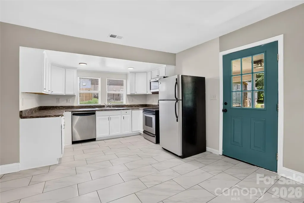384 Grace Avenue NW Concord NC 28027