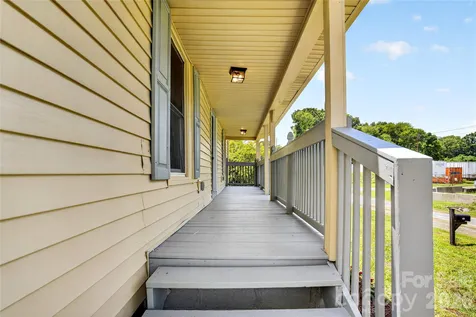 384 Grace Avenue NW Concord NC 28027