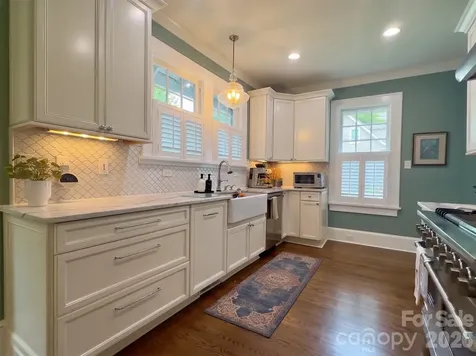 2021 Dilworth Road W Charlotte NC 28203