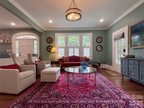 2021 Dilworth Road W Charlotte NC 28203