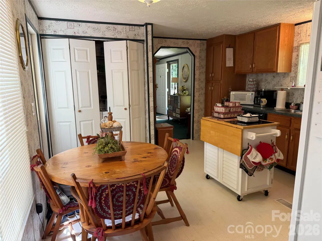 556 Gilbert Road Columbus NC 28722