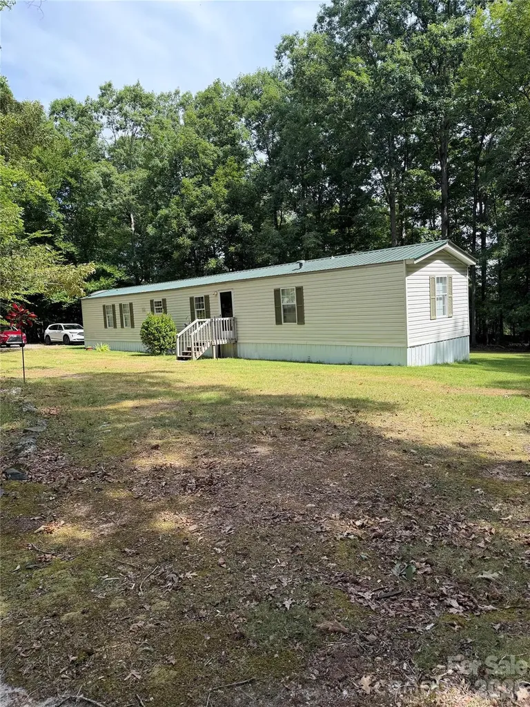 556 Gilbert Road Columbus NC 28722