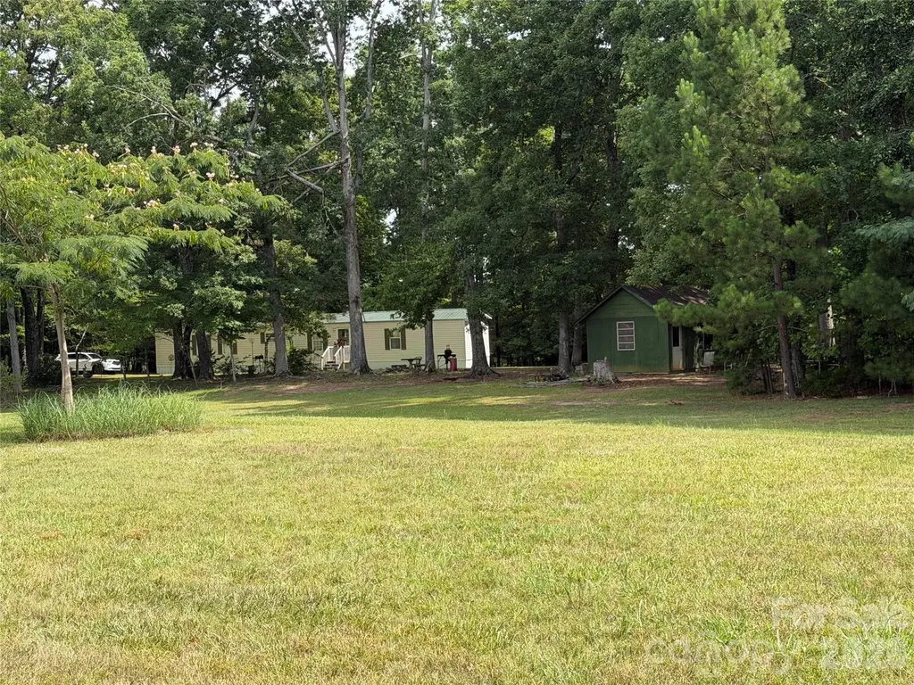 556 Gilbert Road Columbus NC 28722