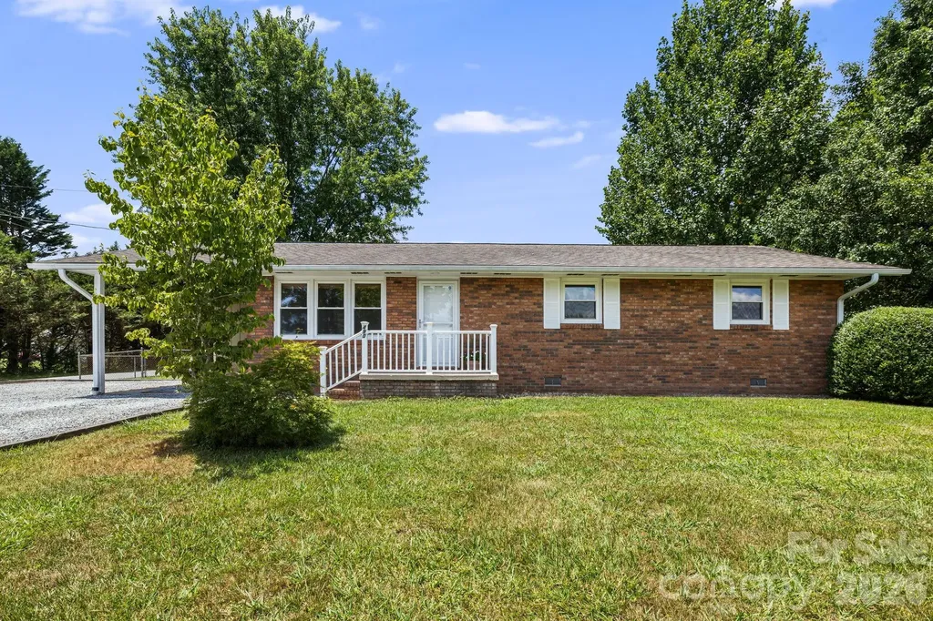 490 Ecusta Road Brevard NC 28712