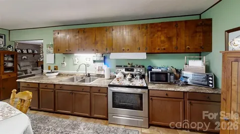 81 Pine Mount Road Weaverville NC 28787