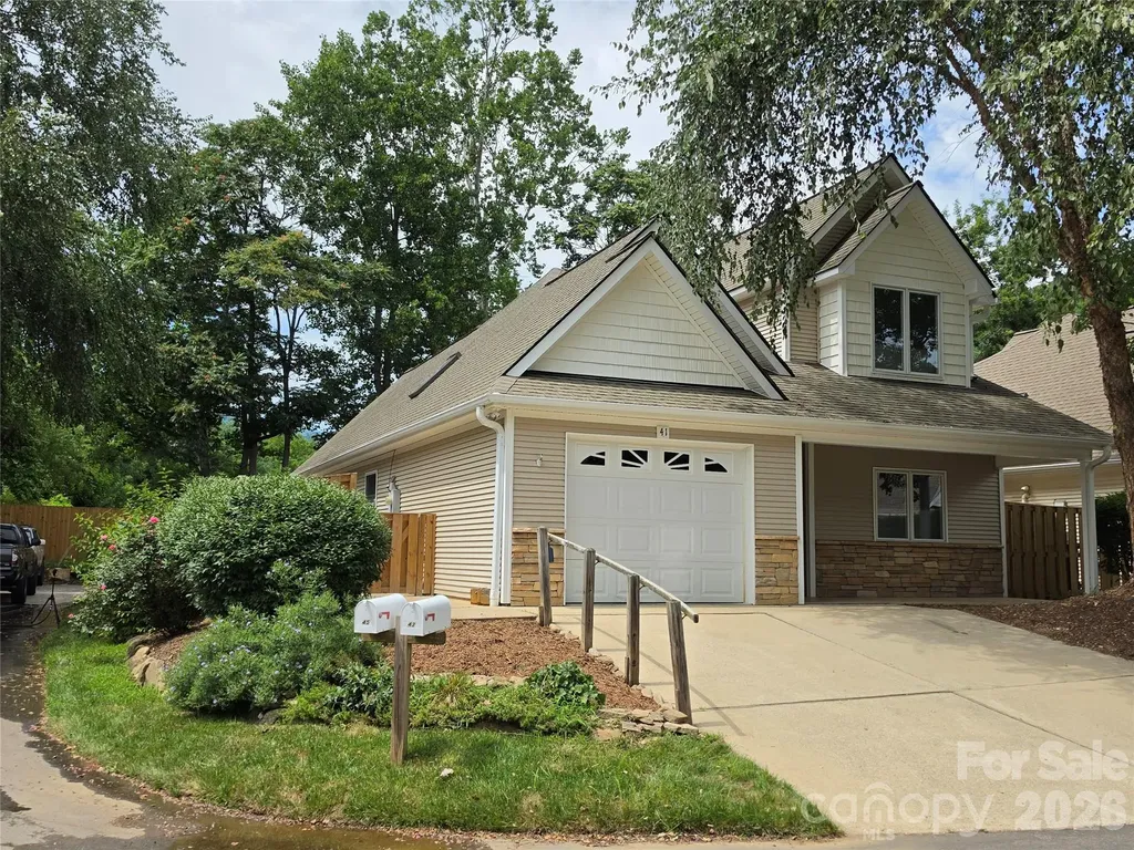 41 Beekeeper Trail Swannanoa NC 28778