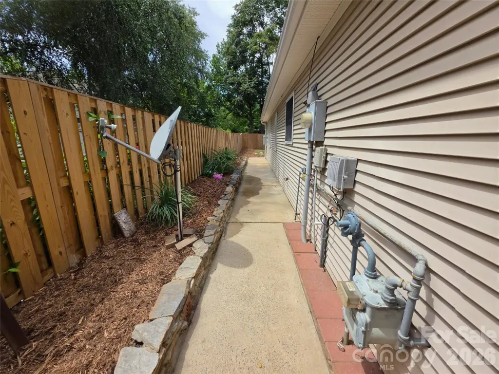 41 Beekeeper Trail Swannanoa NC 28778
