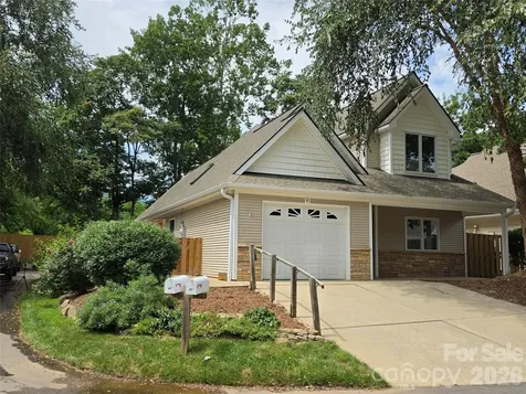 41 Beekeeper Trail Swannanoa NC 28778
