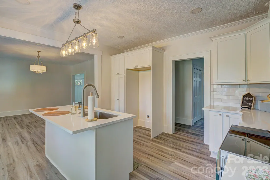 507 S Elm Street Cherryville NC 28021