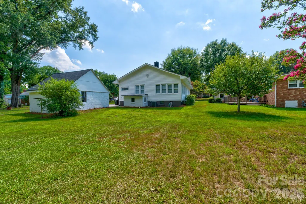 507 S Elm Street Cherryville NC 28021