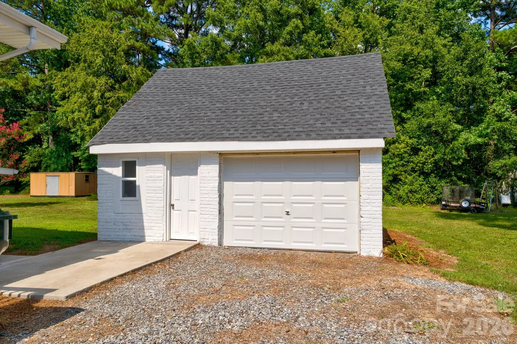 507 S Elm Street Cherryville NC 28021