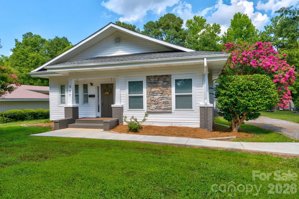 507 S Elm Street Cherryville NC 28021