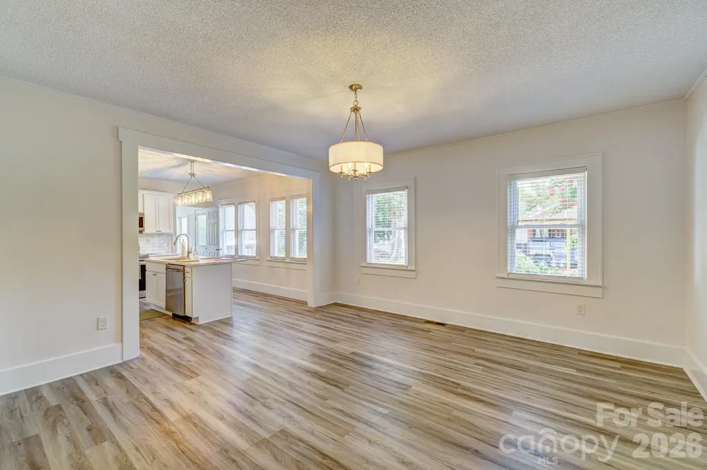 507 S Elm Street Cherryville NC 28021