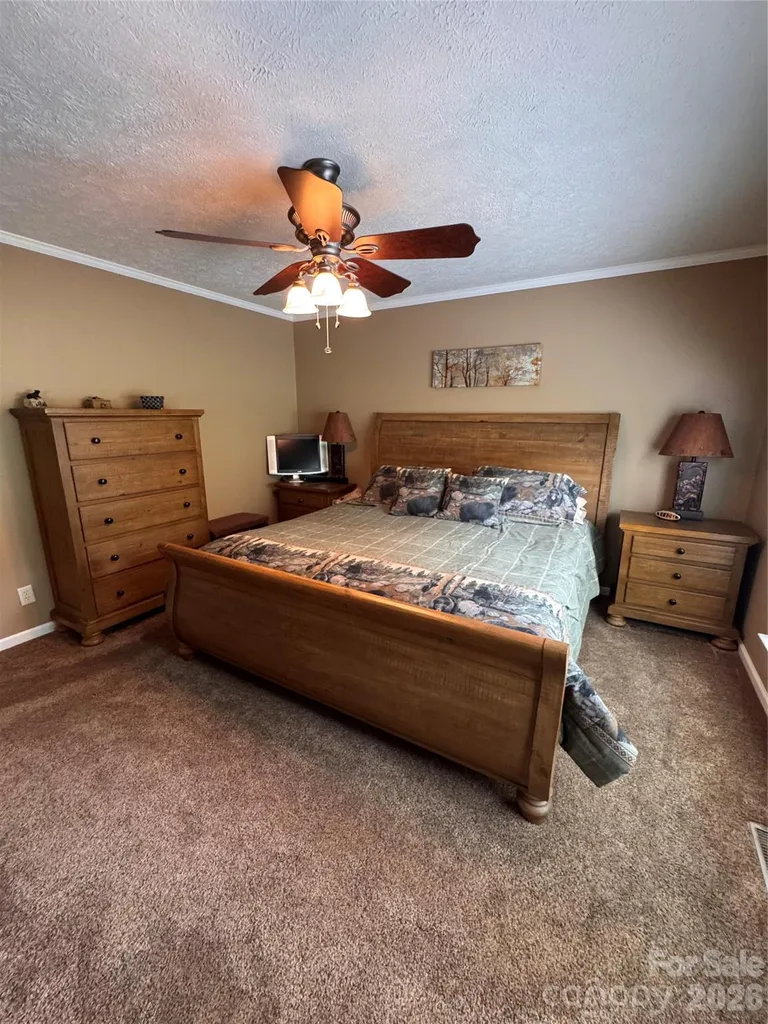 25 Elderberry Loop Newland NC 28657