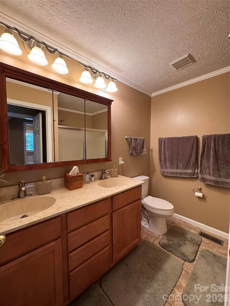 25 Elderberry Loop Newland NC 28657