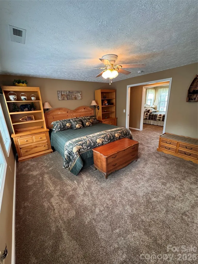 25 Elderberry Loop Newland NC 28657