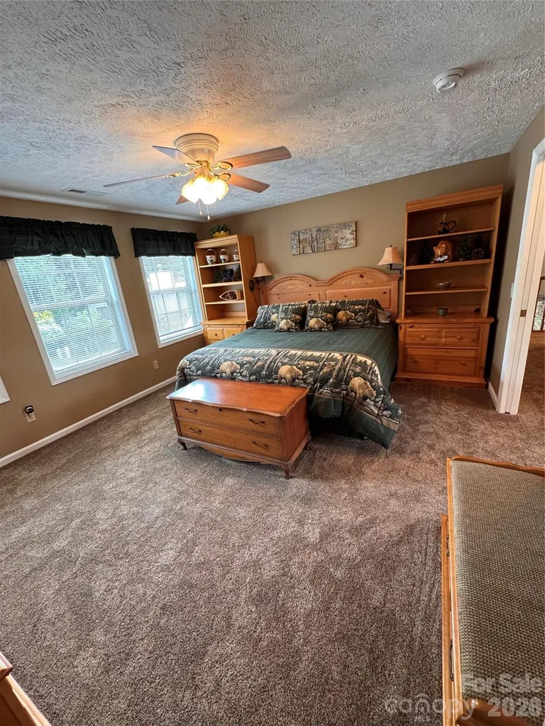 25 Elderberry Loop Newland NC 28657