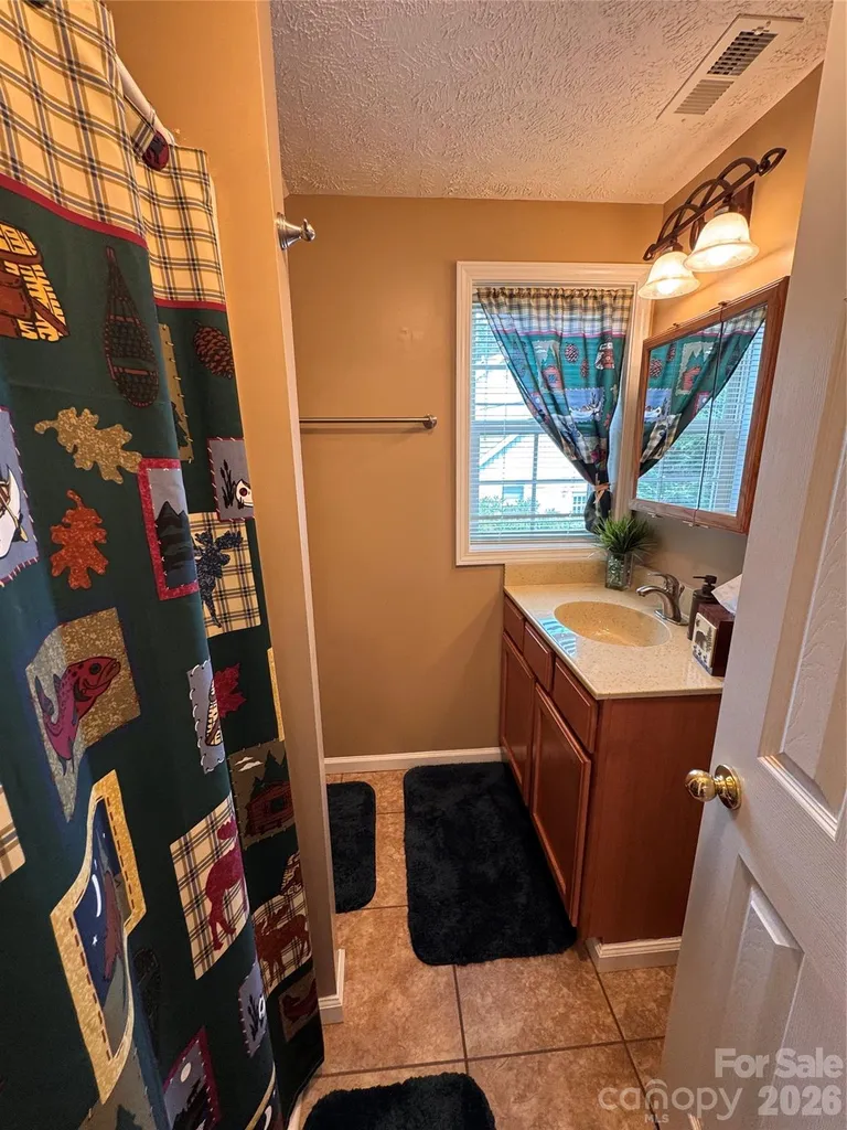 25 Elderberry Loop Newland NC 28657