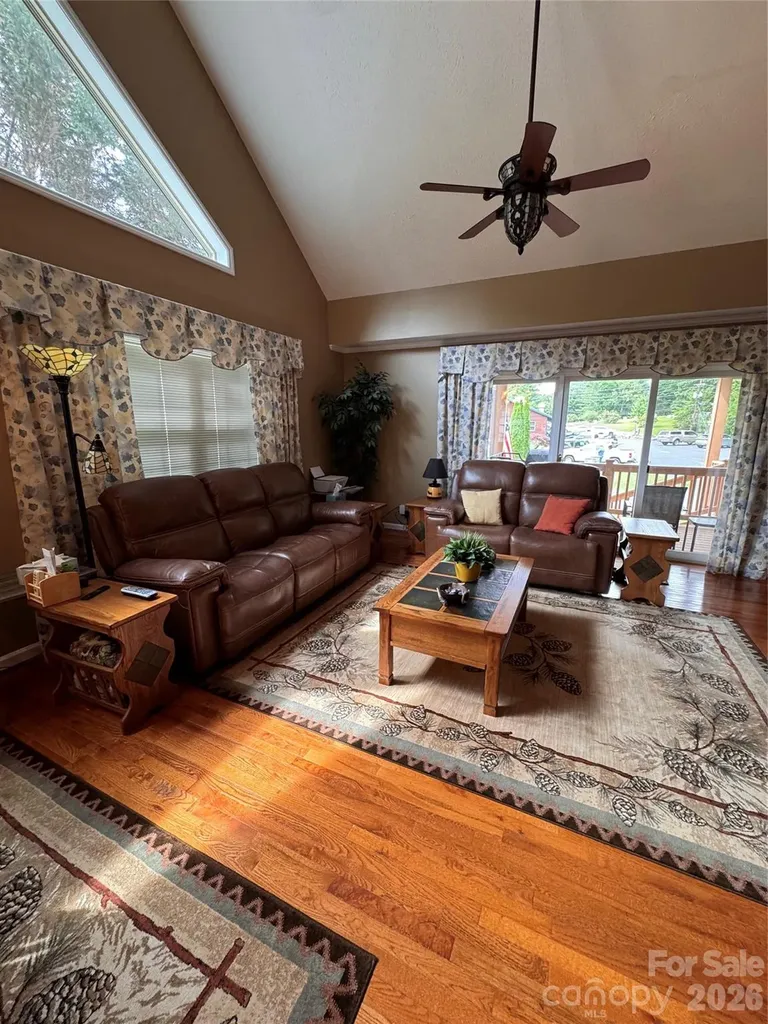 25 Elderberry Loop Newland NC 28657