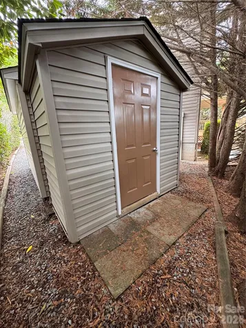 25 Elderberry Loop Newland NC 28657