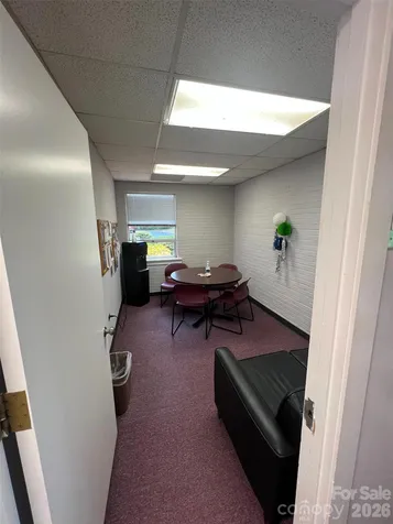 320 E Lee Avenue Yadkinville NC 27055