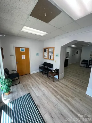 320 E Lee Avenue Yadkinville NC 27055