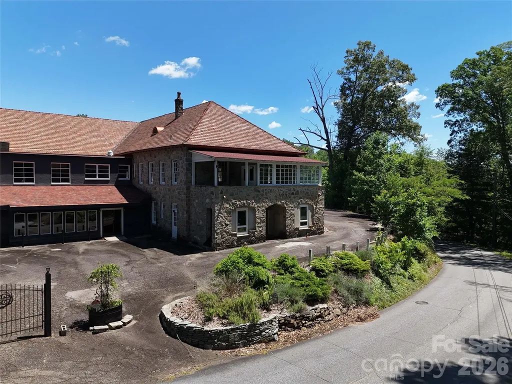 330 Carolina Drive Tryon NC 28782