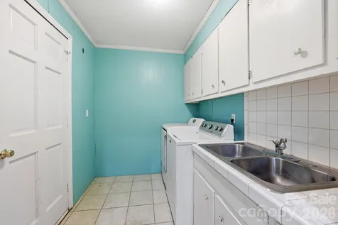 355 Swink Avenue Salisbury NC 28147
