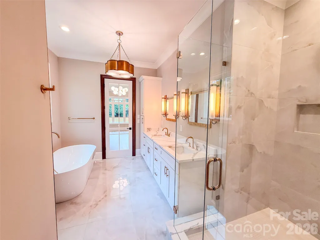 4828 Walker Road Charlotte NC 28211