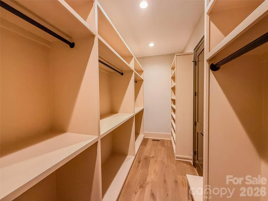 4828 Walker Road Charlotte NC 28211