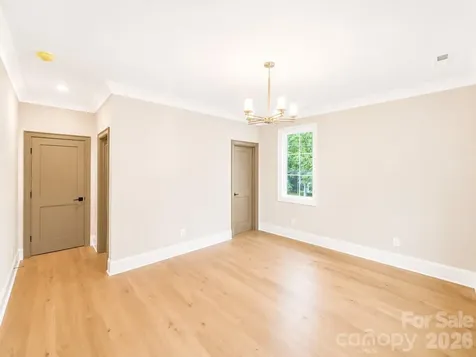 4828 Walker Road Charlotte NC 28211