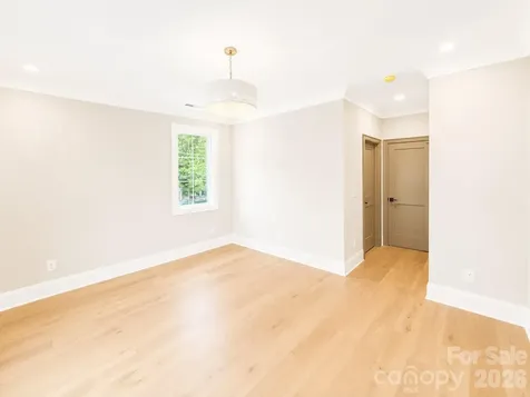 4828 Walker Road Charlotte NC 28211