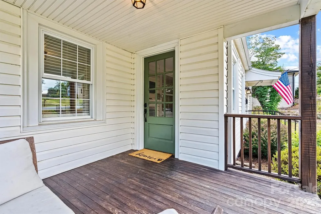 1252 11th Street Hickory NC 28601