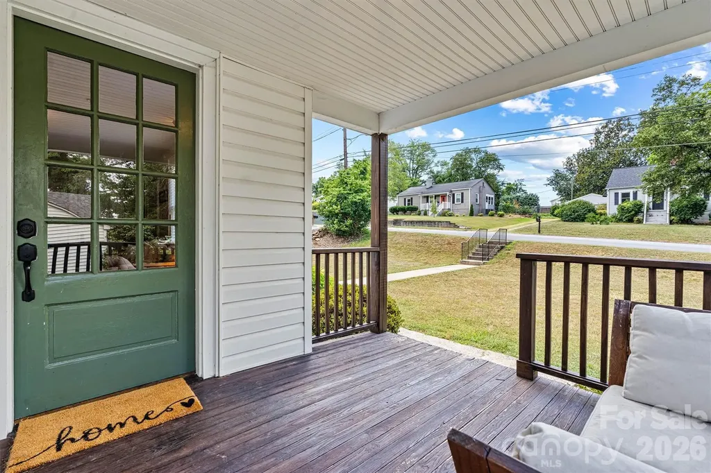1252 11th Street Hickory NC 28601