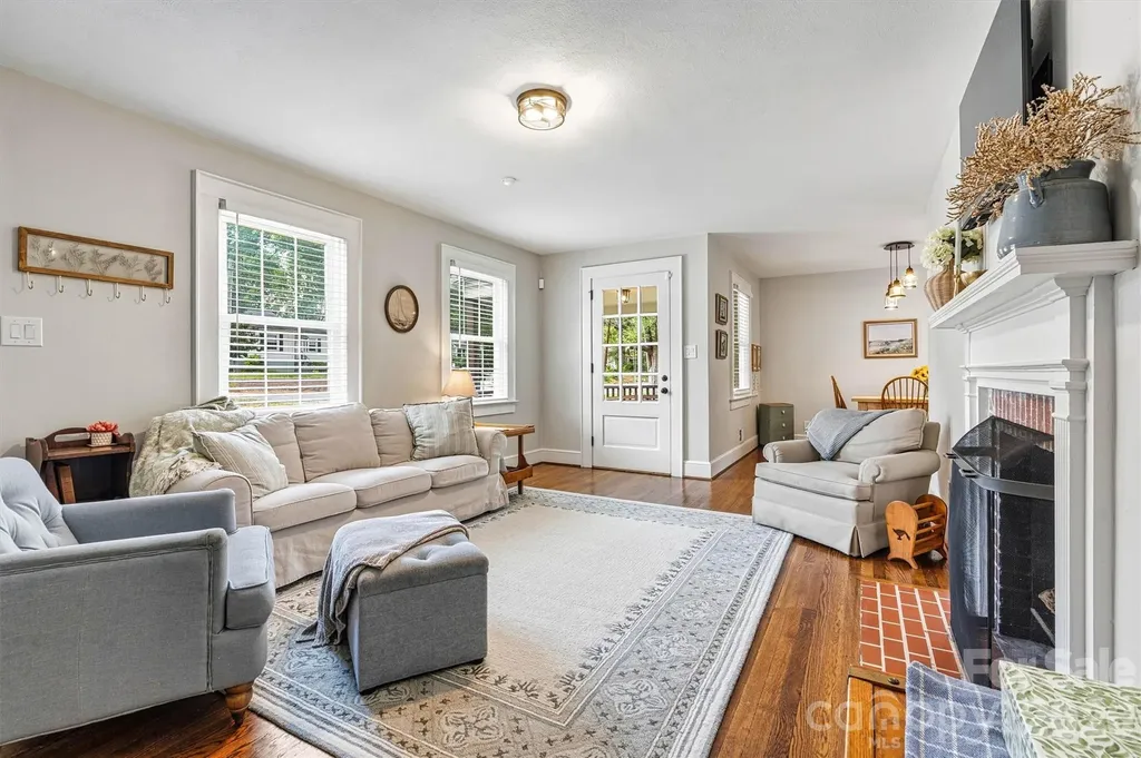 1252 11th Street Hickory NC 28601
