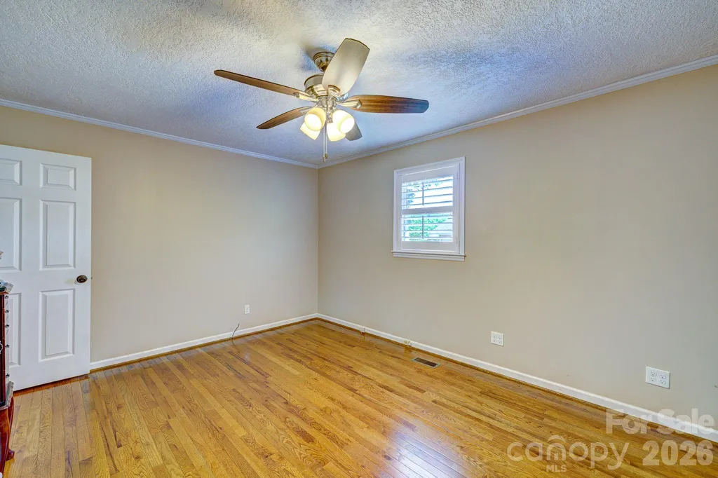 1014 Ranbar Street Cherryville NC 28021