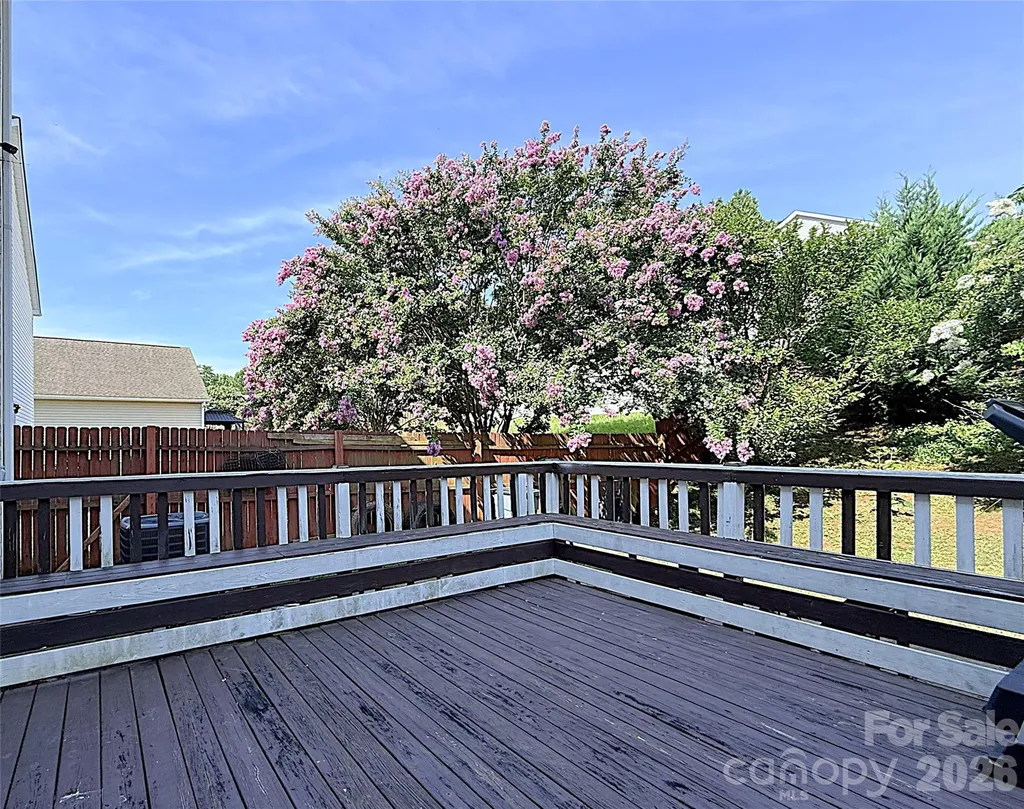 8703 Earthenware Drive Charlotte NC 28269