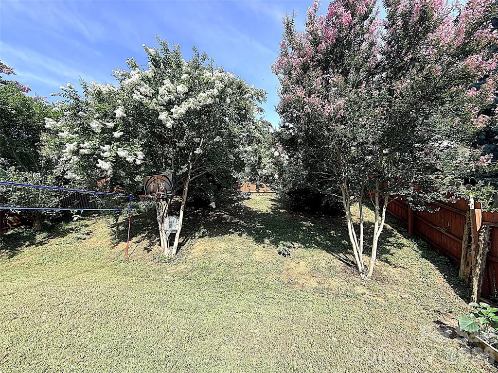 8703 Earthenware Drive Charlotte NC 28269