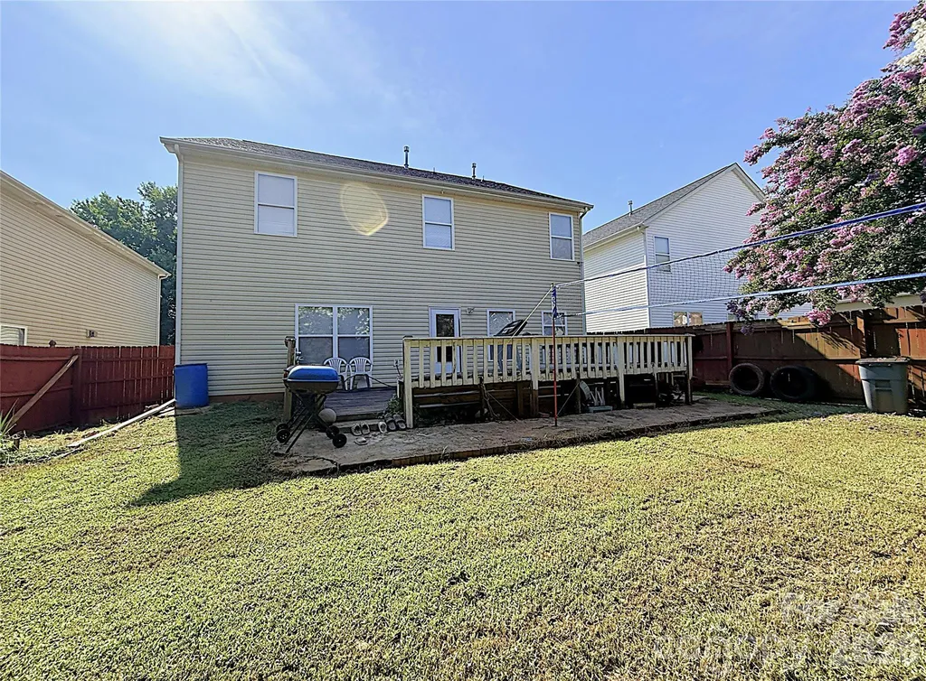 8703 Earthenware Drive Charlotte NC 28269