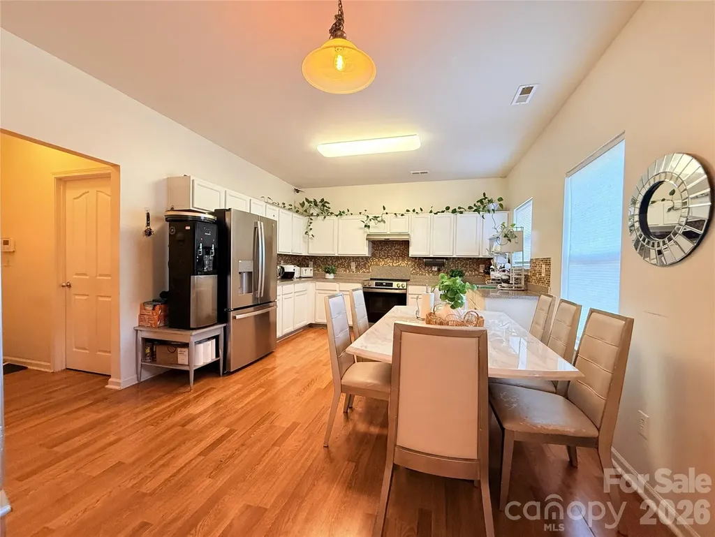 8703 Earthenware Drive Charlotte NC 28269