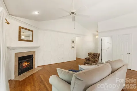 315 Charlestown Drive Hendersonville NC 28792