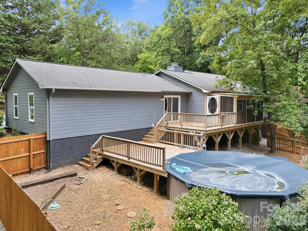 340 Oakwood Lane Columbus NC 28722