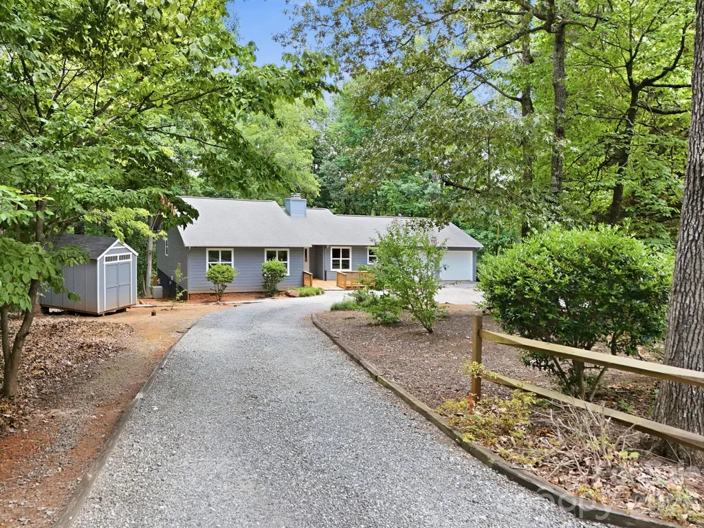 340 Oakwood Lane Columbus NC 28722