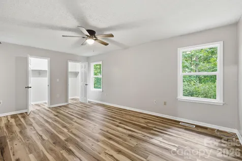 340 Oakwood Lane Columbus NC 28722