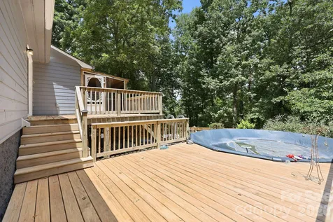 340 Oakwood Lane Columbus NC 28722
