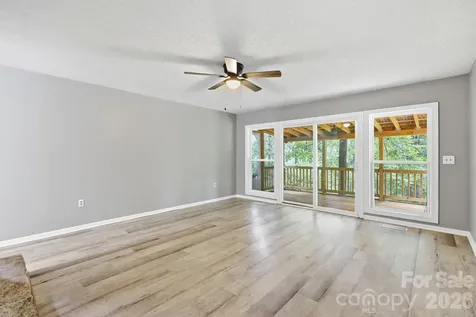 340 Oakwood Lane Columbus NC 28722