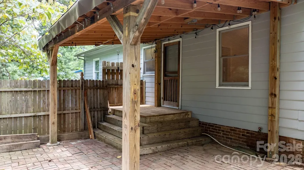3579 High West Drive Lenoir NC 28645