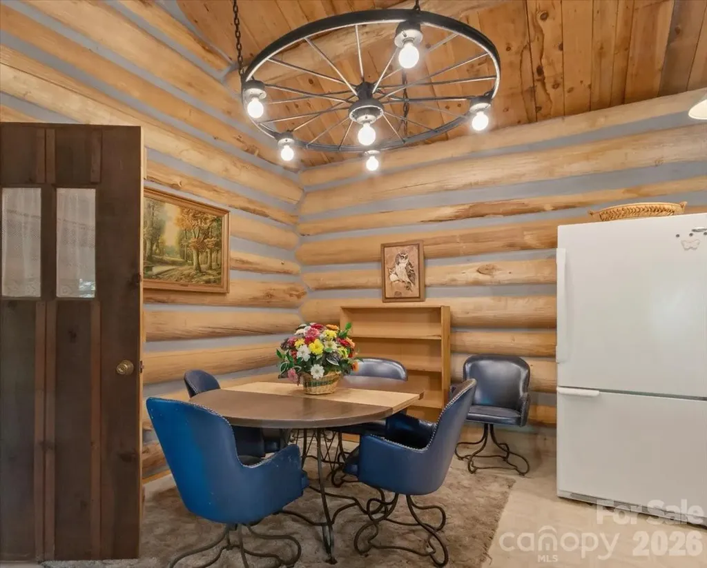 230 Chatter Box Lane Green Mountain NC 28740