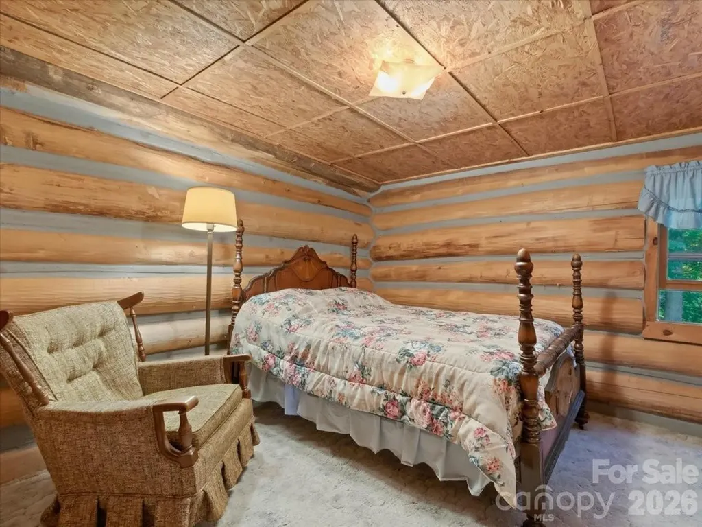 230 Chatter Box Lane Green Mountain NC 28740